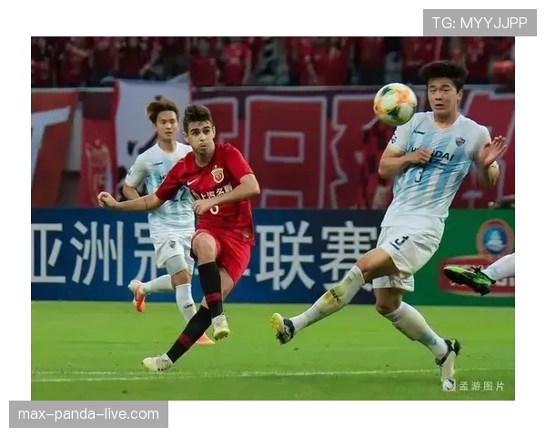 奥斯卡转型中场后直塞能力如何撕开对手防线？